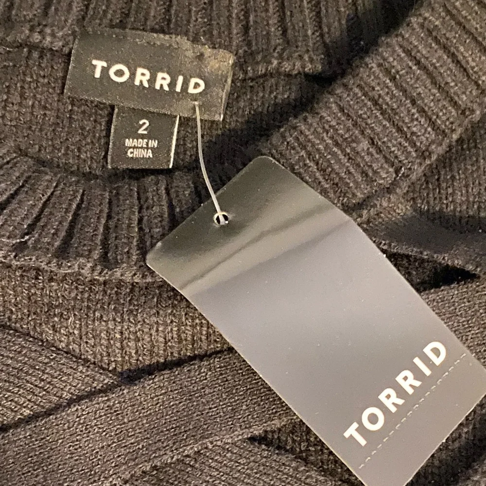 NWT Torrid Black Cable Cage Long Sleeve Pullover Sweater Size 2 (2X) - Picture 10 of 13